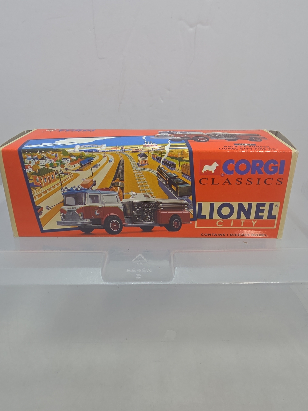 Corgi Classics Lionel City Mack CF Pumper Fire Truck Ltd Ed 5401/5600 (UR)